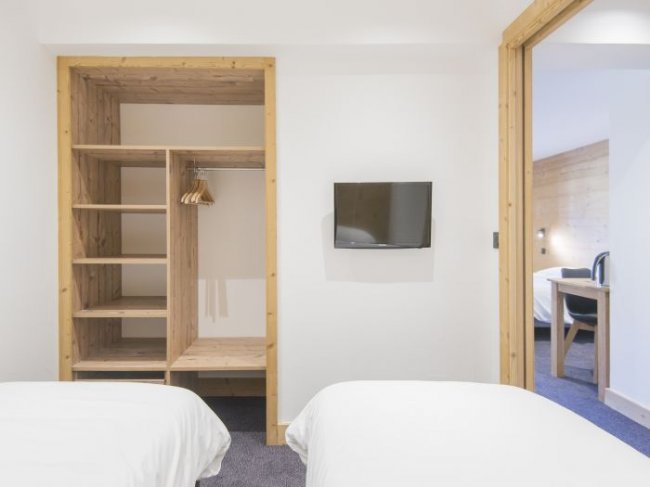 Les Suites JUNIOR, Chambre 2 &agrave; 4 personnes - lots 2, 3, 6, 7